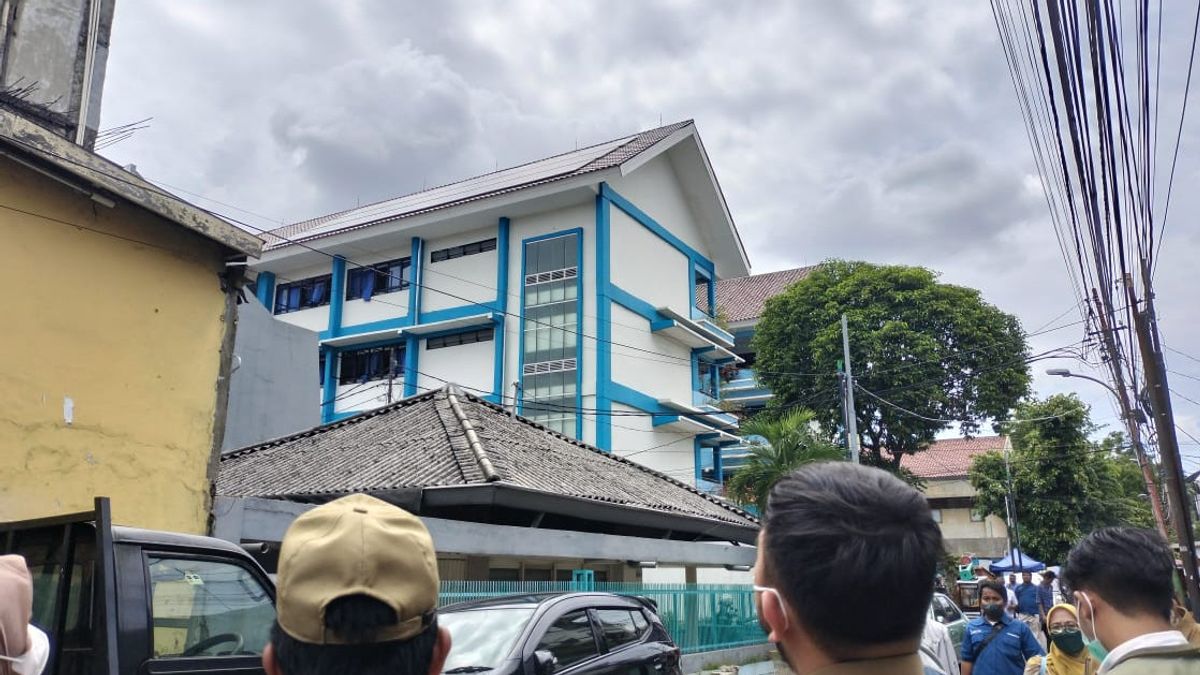 To Save, 6 State Schools In Central Jakarta Use Solar Power As A Energy Source