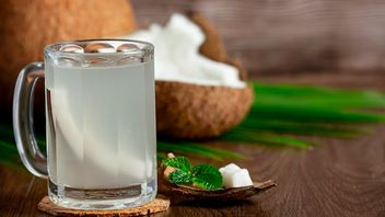 コケモモはしばしば天然痘薬と考えられていますが、IDAIは科学的証拠がないと主張しています