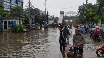 تأثير الأمطار بين عشية وضحاها، 42 بقعة شارع جاكرتا غمرتها المياه