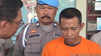 La police de Bangkalan arrête un coursier de 1 kilogramme de méthamphétamine en provenance de Malaisie
