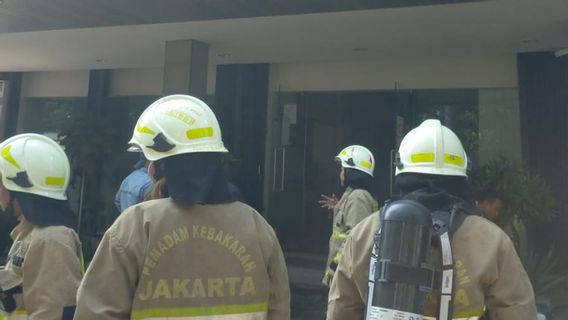 BCA Bank Shophouse In Jakut Fire, Three Explosions Appear