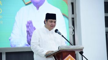 与哈比卜·乌斯曼（Habib Usman）一起开斋饭，Airlangga Hartarto祈祷在2024年大选中担任总统