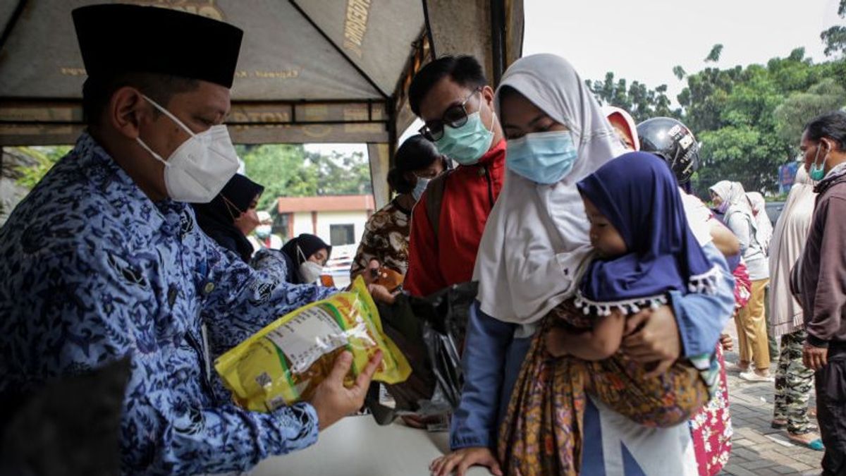Ahead Of Ramadan, Tangerang City Government Distributes 5 Tons Of Bulk Oil
