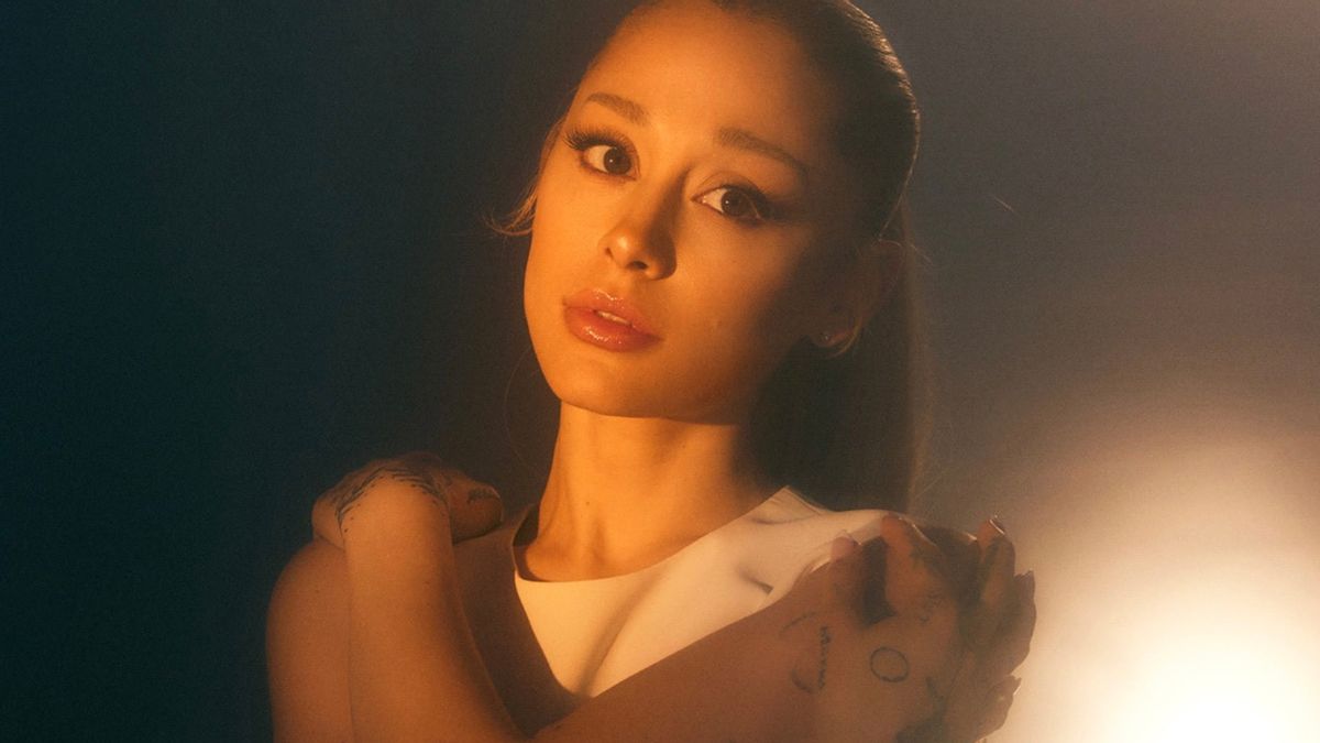 Ariana Grande Makes Tributes On Music Videos Yes, And? For Paula Abdul