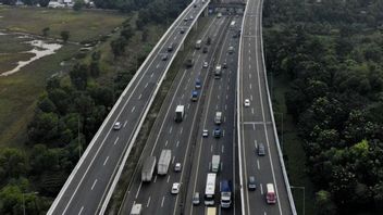 Contraflow Implemented In The Jagorawi Section Towards Jakarta Starting Km 21