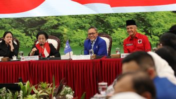 Zulkifli Hasan Claims To Be Very Close To Megawati Says PAN Has Been Helped A Lot