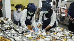 1.251 Dapur MBG Kena Sanksi, DPR Ingatkan BGN: Sertifikasi SPPG Jangan Hanya Formalitas
