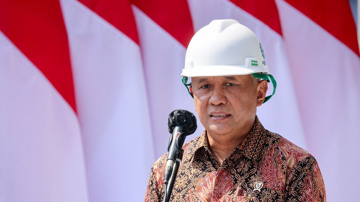 Une usine d’huile alimentaire rouge de Sumatra du Nord inaugurée par Jokowi, Teten: On espère qu’elle sera surmontée par un retard de croissance