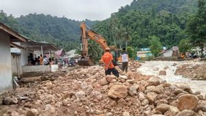 Warga Korban Banjir di Morowali Utara Dievakuasi BPBD