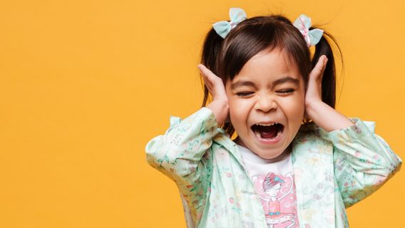 6 幼児のための厳しい騒音と騒音の悪影響
