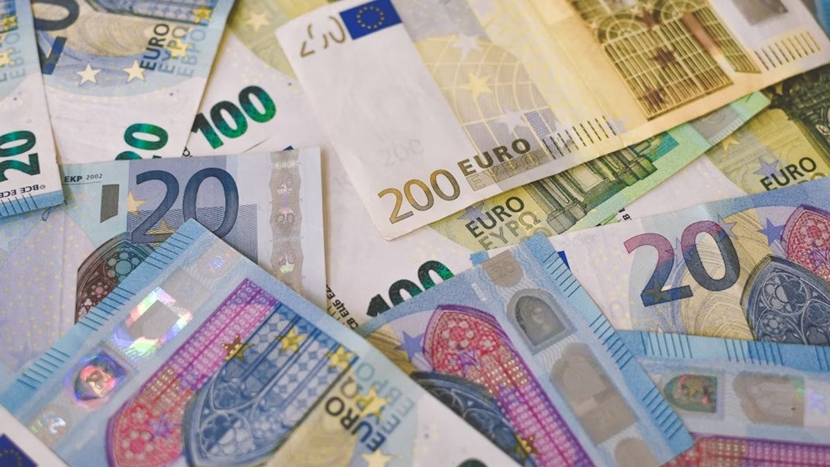 Government Considers Selling Bonds Valas Denomination Euro