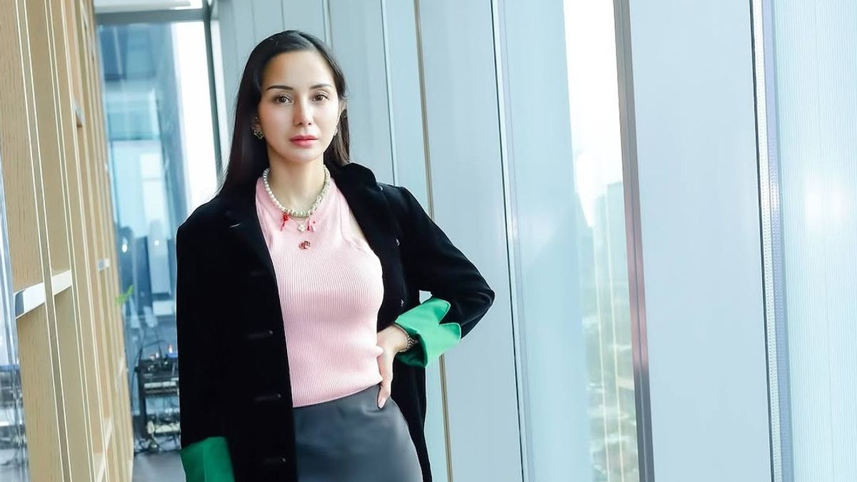 ina : La Thaïlande : Kirana Larasati dépense des centaines de millions pour des opérations plastiques