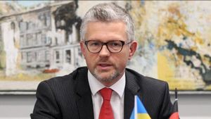 Presiden Volodymyr Zelensky Berhentikan Lima Duta Besar Ukraina, Termasuk yang di Jerman