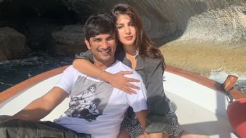 Sushant Rajput's Friend Denies That Rhea Chakraborty Was At The Crime Scene On The Night Before Her Friend's Death