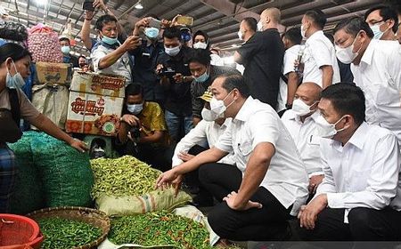 Puasa-Puasa Dijabanin! Mendag M. Lutfi Blusukan ke Pasar: Beberapa Harga Bahan Pokok Turun