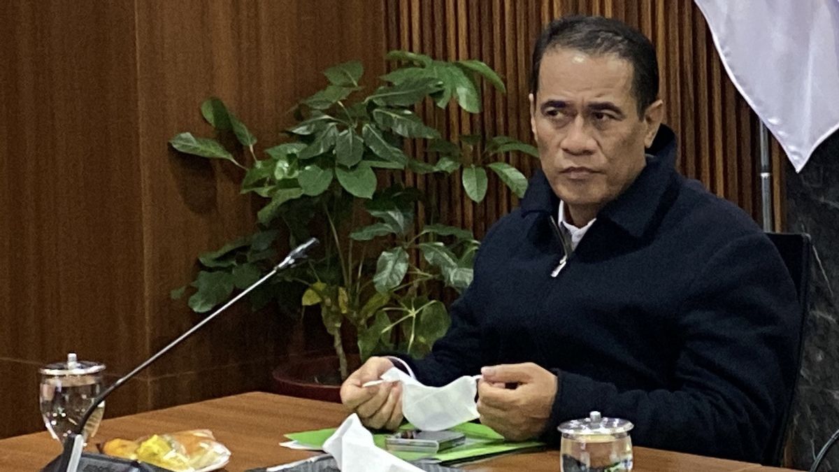 农业部长阿姆兰在一小时内为苏门答腊灾难受害者筹集了7585万盾的资金