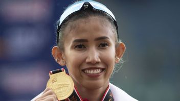إميليا نوفا تفوز بذهبية سباق 100 متر حواجز للسيدات في بطولة سنغافورة المفتوحة ، وهي إمدادات جيدة لألعاب SEA هانوي