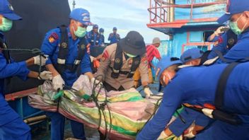 Un bateau noyé à Tagulandang Sulut : 10 survivants, 2 décédés et 6 disparus