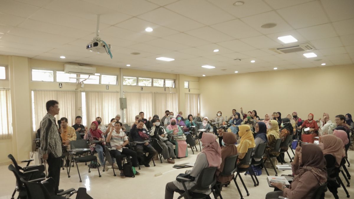 FEB UGM dan CREATIVAGO Selenggarakan Pelatihan dan Pendampingan Digital Marketing bagi Puluhan UMKM di Yogyakarta