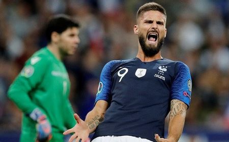 Deschamps Desak Giroud Tuntaskan Masalahnya di Chelsea Demi Timnas