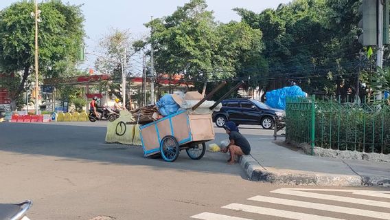 La Police De La Fonction Publique Affirme Que 3 Sous-districts Du Centre De Jakarta Sont Toujours Sujets Au PMKS, Le Nombre Augmente