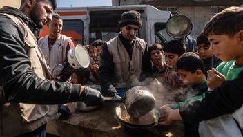 البابا ليو الرابع عشر يؤكد حق الفلسطينيين في العيش بسلام على أرضهم