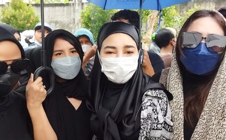 Maharani Kemala, Tya Ariestya, Tantri Kotak, dan Semua Sahabat Kehilangan Sosok Vanessa Angel dan Bibi