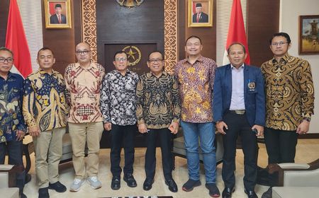 Bertemu Hendry Ch Bangun dan Jajaran Pengurus PWI Pusat, Mensesneg Pratikno Siap Wujudkan Gedung Ikonik di Yogyakarta dan Pusat Diklat Internasional