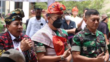 Udayana Commander of the Military Command Orders TNI Soldiers To Help Overcome Residents' Difficulties
