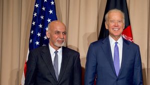 Presiden Biden Sempat Telepon Ashraf Ghani Sebelum Taliban Memasuki Kabul, Bahas Politik hingga Bantuan Militer