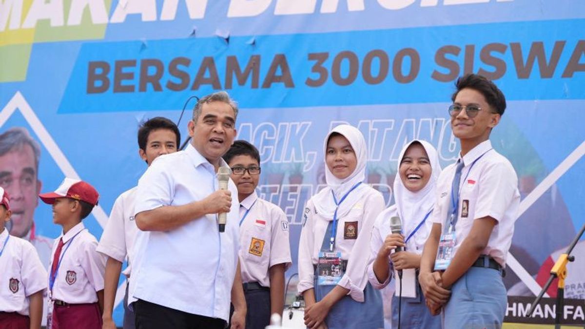 Le secrétaire général de Gerindra avertit que 82 millions d'enfants mangent gratuitement