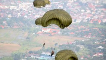 1コパスガットの兵士がハリムでのパラシュート訓練中に死亡、TNI AUは調査チームを結成