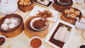 庆祝中国新年时，中国餐桌上的必吃菜单