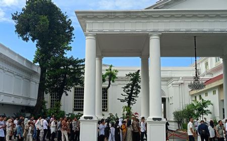 Open House Terakhir Jokowi Jadi Presiden, Warga Mulai Berdatangan ke Istana Negara