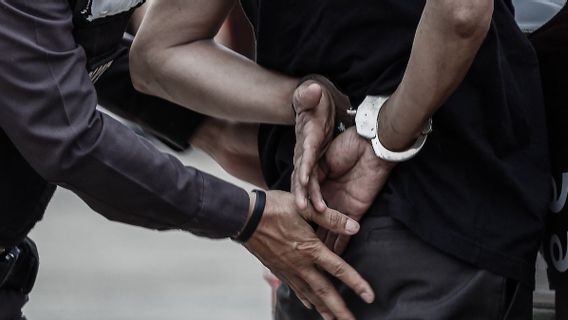 Alung Ramadhan, fugitif de 58 kg de drogue, a de nouveau été arrêté par la police de Jambi à Tungkal Ilir