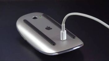 Apple développe une nouvelle souris magicaine avec des commandes vocales