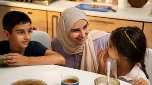 Kapan Anak Boleh Berlatih Puasa? Panduan Usia, Kesiapan Fisik, dan Tips Aman untuk Orang Tua