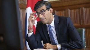 Mantan Perdana Menteri Inggris Rishi Sunak Resmi Bekerja di Microsoft dan Anthropic 