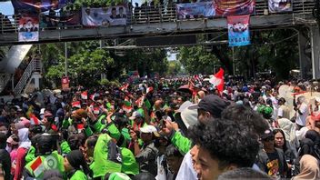 Ribuan Ojol Datang ke Pesta Rakyat Berharap Kebijakan Pro Rakyat