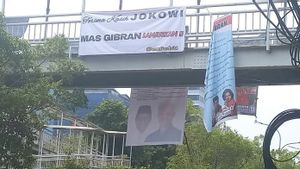 Jelang Debat Pilpres Ketiga, Relawan Garda24 Pasang Spanduk Gibran Lanjutkan di Sejumlah JPO