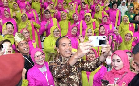 Peringatan Hari Kebaya Nasional, Jokowi: Cintai Kebaya Sebagai Bagian Budaya Kita