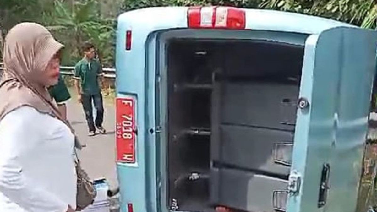 9 Orang Luka Berat Imbas Kecelakaan Tunggal Bus Milik Pemkab Cianjur di Letter S Cikidang