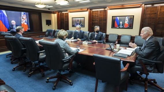 Ketegangan Mereda, Presiden Biden Sebut AS Tidak Berencana Menempatkan Militernya di Ukraina