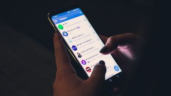 كيفية البحث والانضمام إلى قنوات Telegram على iPhone و Android