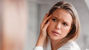 Penyebab Kulit Wajah Kusam dan Cara Efektif Mencerahkannya Kembali