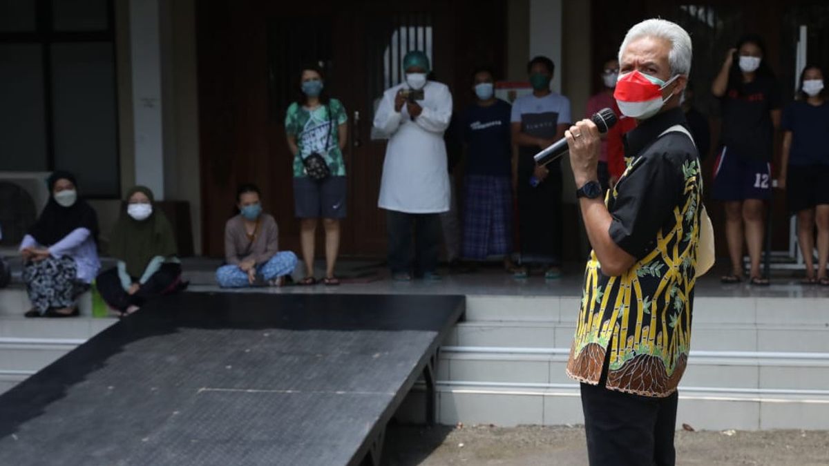 Ganjar Pranowo's Story About Visiting Gus Muwafiq's House, All For The Sake Of The Klathak Duck
