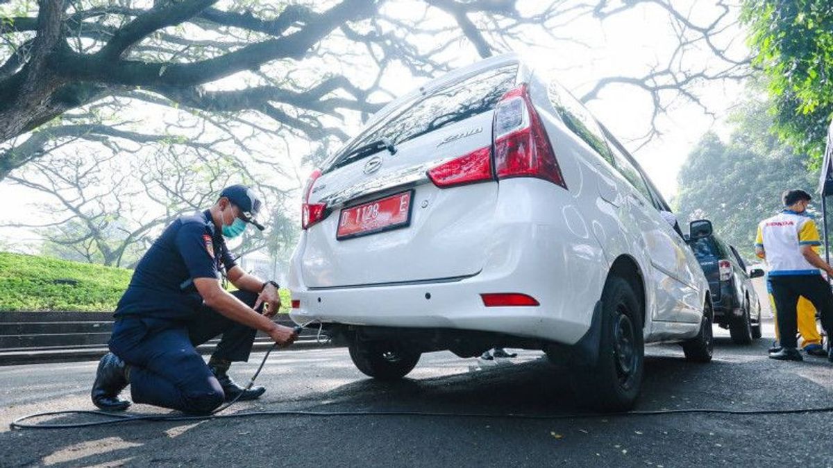 Perhatian! Balai Kota Bandung jadi Kawasan Emisi Bersih, Walkot Yana Mulyana Minta Kendaraan yang Masuk Wajib Lulus Uji