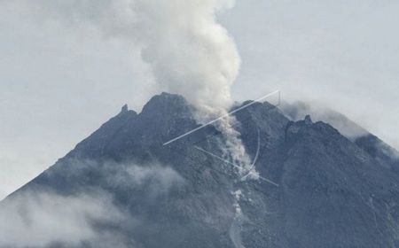 Luncurkan Awan Panas Sejauh 1.300 M, Gunung Merapi Berstatus Siaga