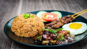 Nasi Goreng Masuk 20 Daftar Street Food Paling Populer di Dunia