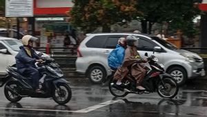 Hari Ini Hujan Seharian di Jakarta, Warga Diminta Siaga Genangan